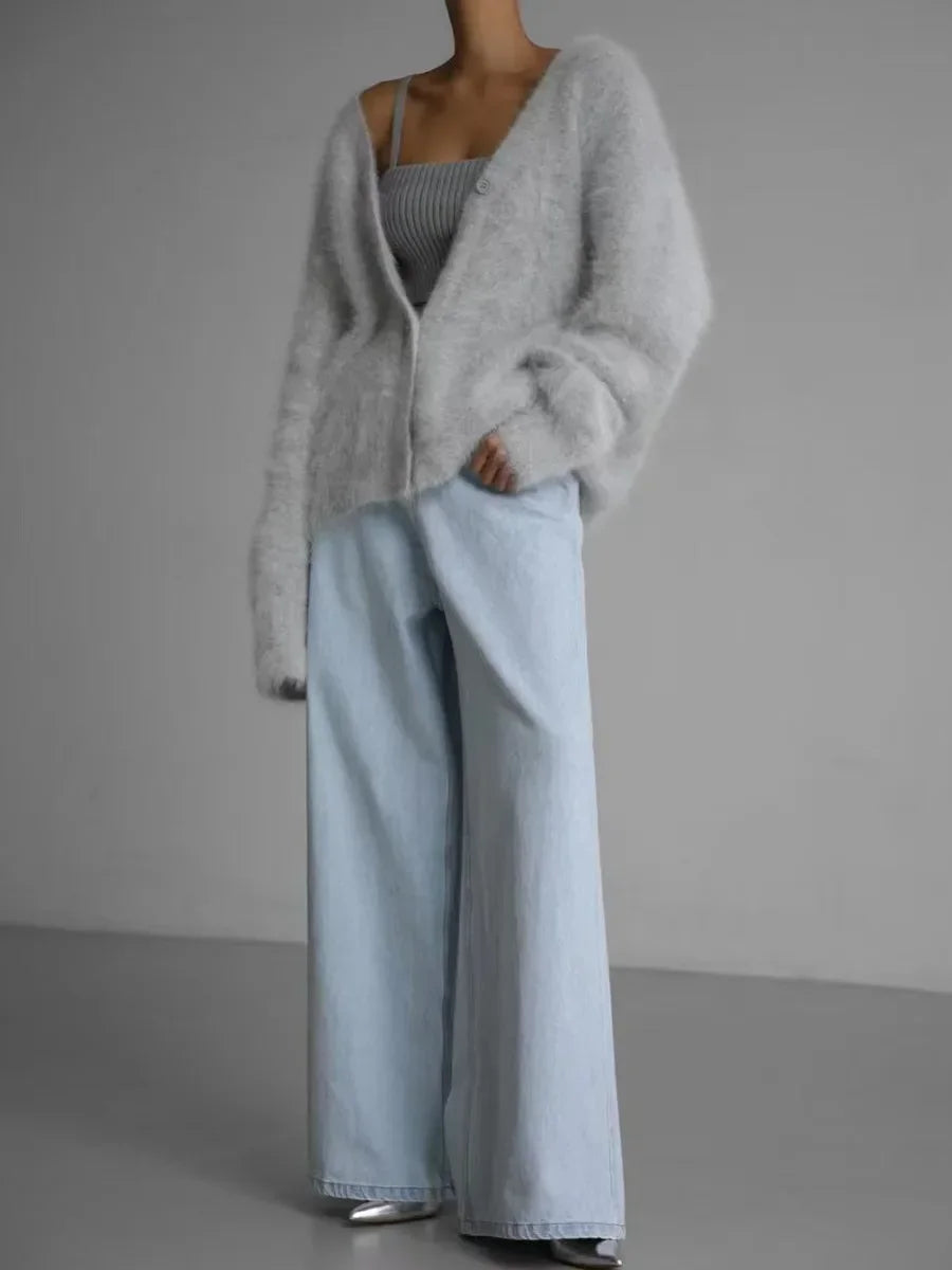 Omniarch Women’s V-Neck Cardigan Oversized Knit Sweater