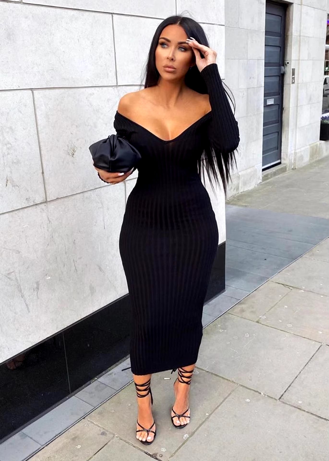 Chic Women's Autumn V-Neck Ribbed Maxi Dress - Sexy Slim Fit Bodycon for Winter